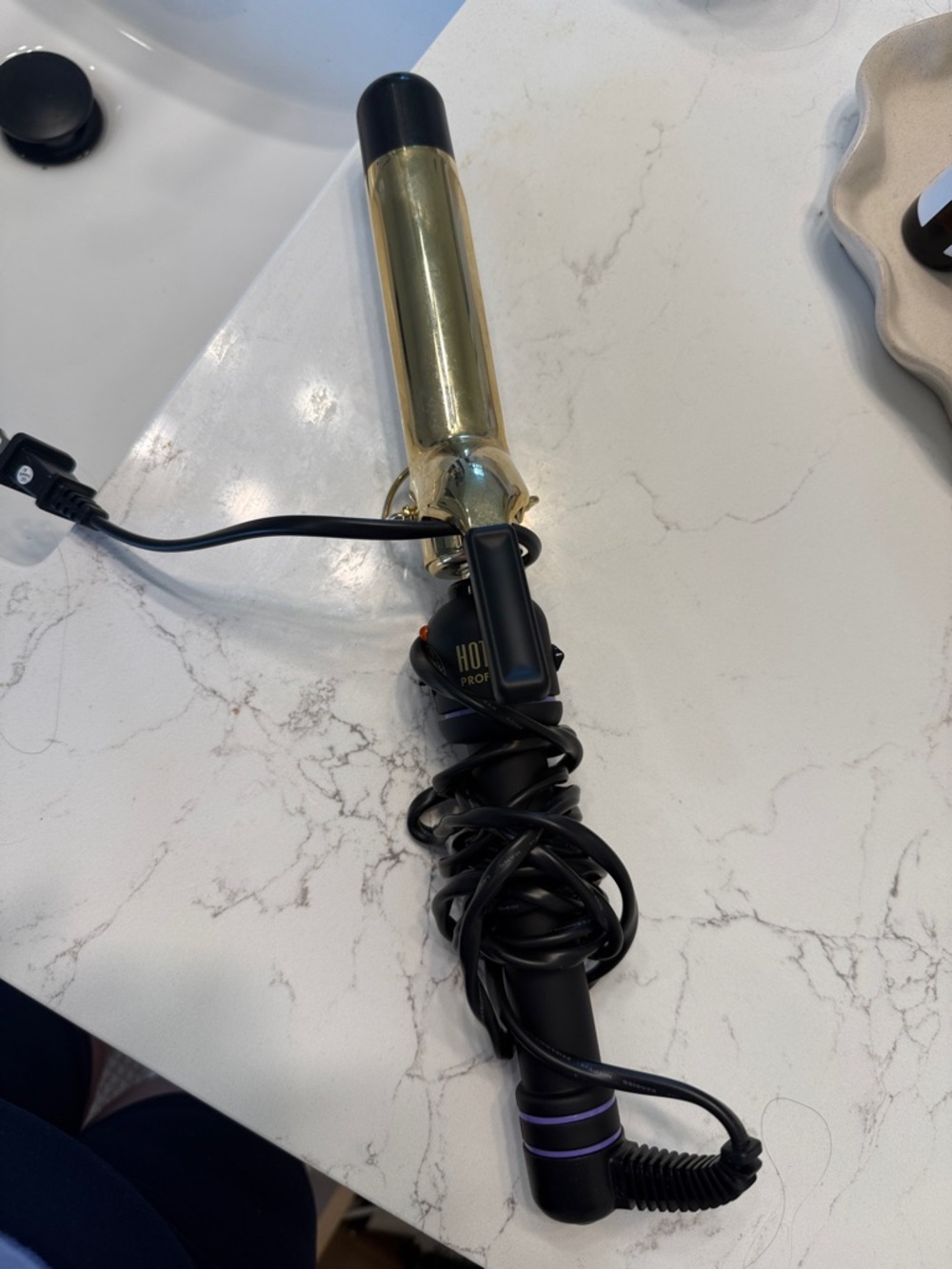 Hot tools 1.5” curling iron